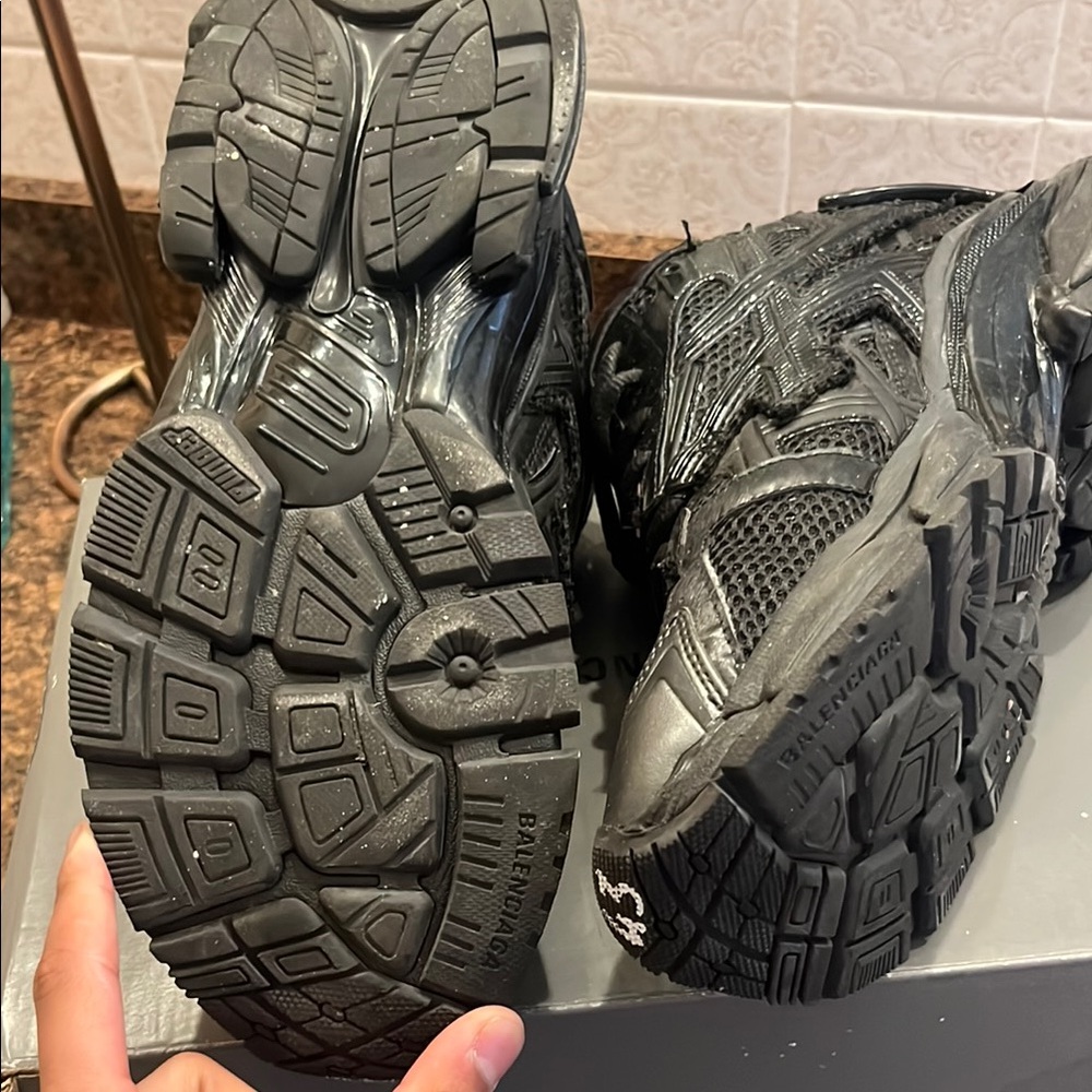 Balenciaga Black Sneakers - Picture 4 of 8